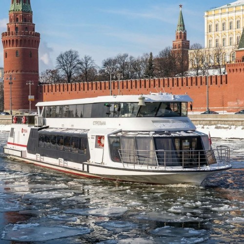Зимняя круговая прогулка на электроходе «Стрельна» от причала «Китай-город»