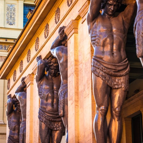 Эрмитаж с гидом — в мини-группе (билеты включены)