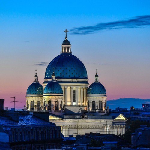 Огни вечернего Петербурга: подсветка как произведение искусства