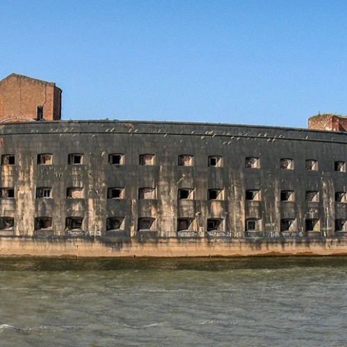 Из Петербурга в Кронштадт: поездка с краеведом в город-крепость