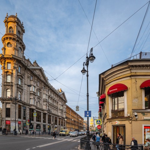 Петербург бунтарей: гопники, рокеры, классики