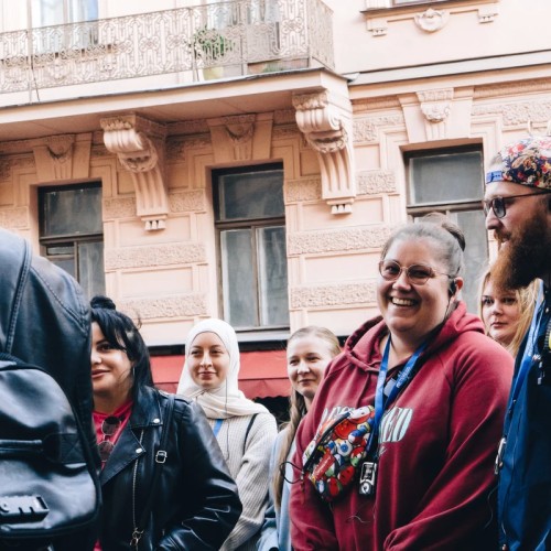 Стендап-экскурсия по Петербургу