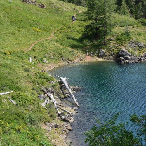 Знакомство с Алтаем своей компанией: снежные вершины, кристальные озёра и заповедные тропы