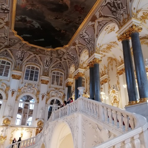 Эрмитаж с французским акцентом