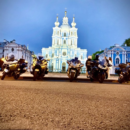 На мотоцикле по вечернему Питеру или к разводным мостам!