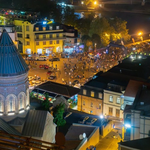 Кавказское ассорти со вкусом вина: путешествие по Грузии и 6 живописным ущельям Осетии