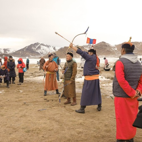 Из Алтая, по Чуйскому тракту — в Монголию на фестиваль беркутчи с проживанием в юрте