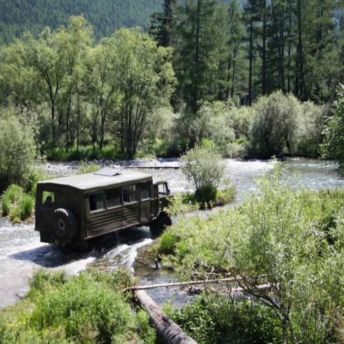 Ретрит для женщин в Уймонской долине: духовные практики и экскурсии в мини-группе