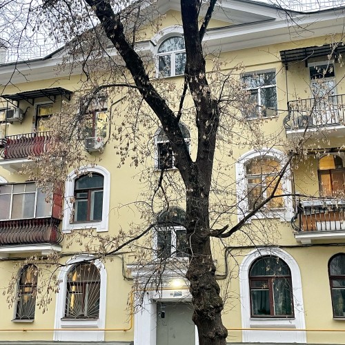 Гуляем по Варшавке: авторский взгляд на историю района
