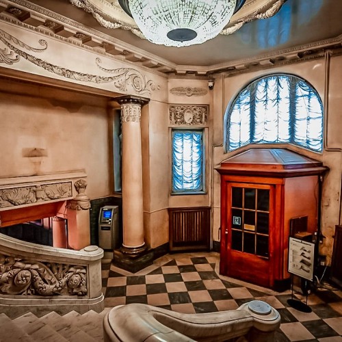 Экскурсия в особняк балерины Кшесинской