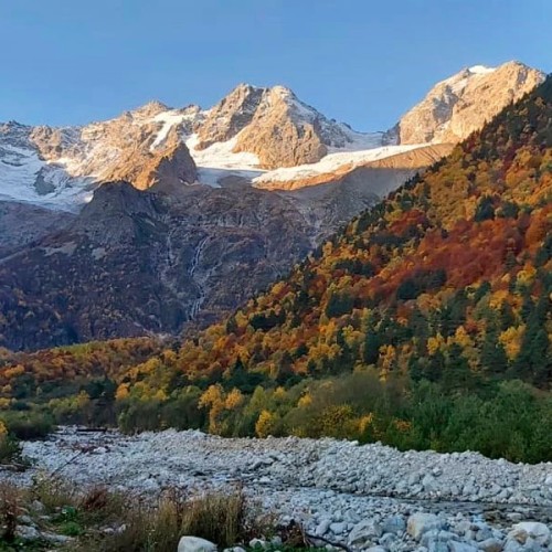 Семейный треккинг в Дигории с размещением в гостинице