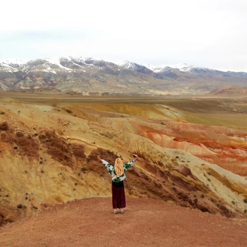 Два дня с инопланетным Алтаем: Чуйский тракт, Гейзеровое озеро и марсианские горы