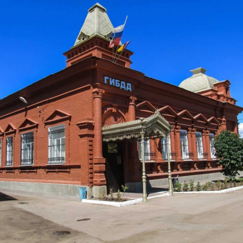 Два города, две судьбы...