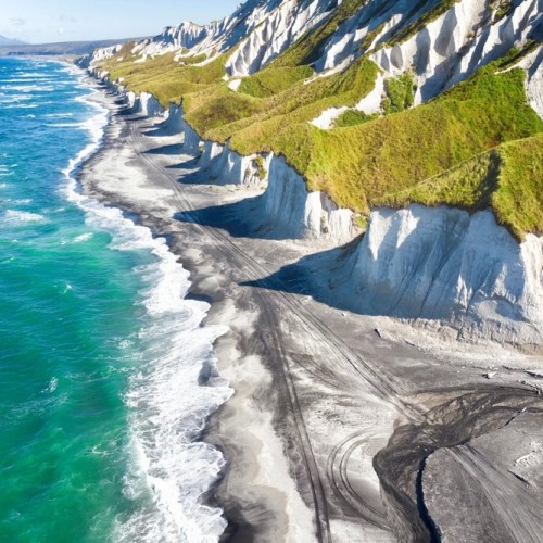 Остров чудес: путешествие по достопримечательностям Итурупа и окрестностей в мини-группе