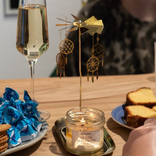 Завтрак для гедониста + светская беседа о знаменитых авангардистах Петроградки