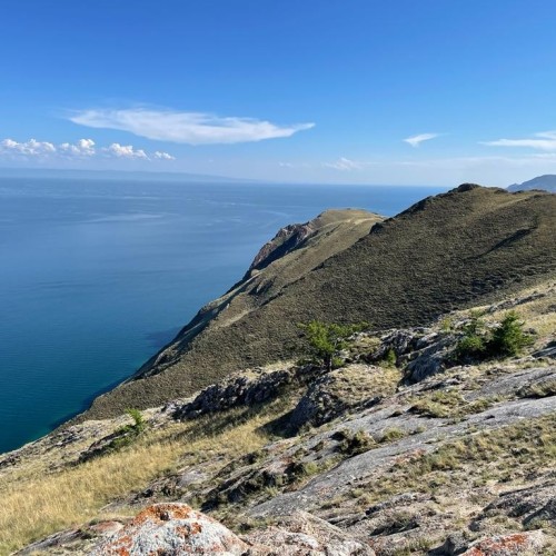 Богатство Байкала: рыбалка на реках и в диких местах на озере с катера