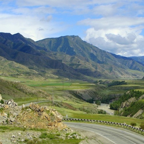 Алтайский отпуск: Телецкое озеро, живописные долины и другие знаковые места