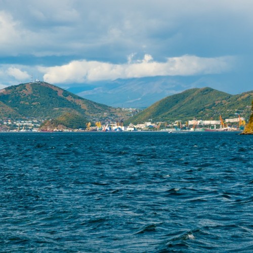 Большой поход с рюкзаками и палатками по Камчатке: вулканы, Тихий океан, термы и альпийские луга