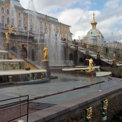 Петергоф — резиденция Петра Великого