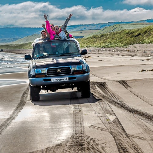 Джип-тур на Итуруп и Шикотан в мини-группе: неизведанные места, релакс в термах и гастрономия