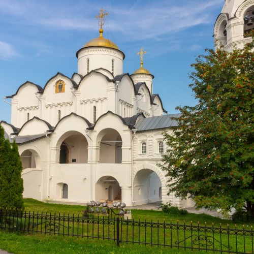 Суздаль: легенды древних монастырей