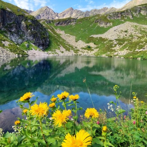 Больше треккинга и озёр в Архызе: без рюкзаков и с проживанием в гостинице