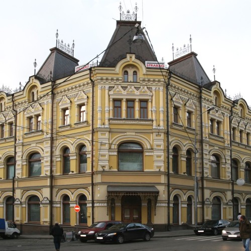 Французский променад в Москве