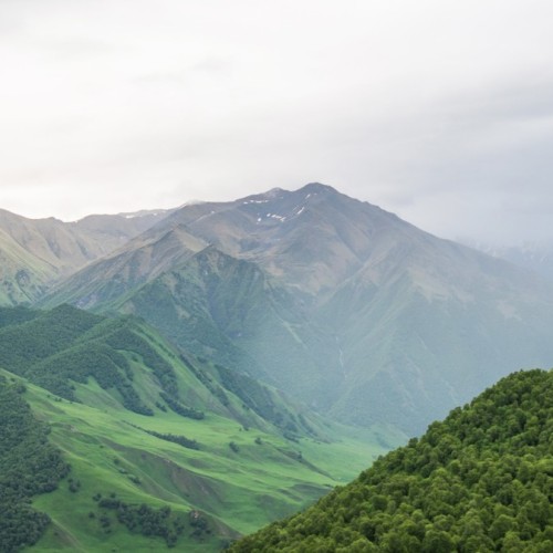 На джипе по достопримечательностям горного Сочи