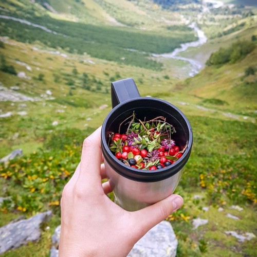 Край разноцветных озёр: треккинг налегке в Архызе с проживанием в палатках
