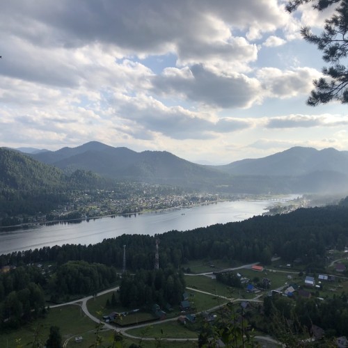 Алтайский отпуск: Телецкое озеро, живописные долины и другие знаковые места