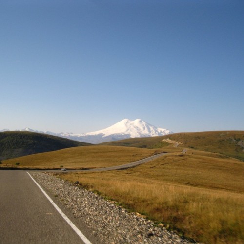 Отдых на водах: спа-тур на Кавказ с купанием в термах и отелем 4*. Домбай, Эльбрус и города КМВ