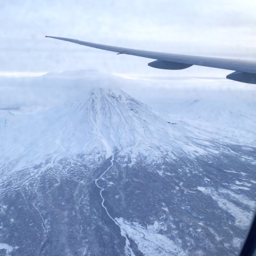 Туда, где дымятся вулканы, а вода исцеляет: неделя на Камчатке в мини-группе