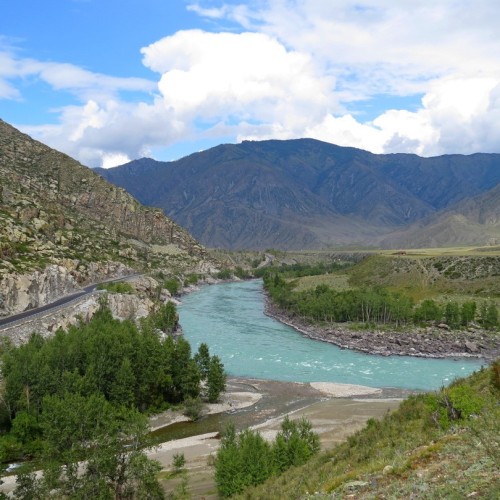 Загадки Алтая: тур с погружением в культуру и исследованием тайн (всё включено)