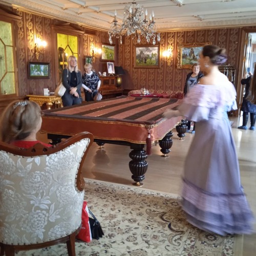 В усадьбу Марьино и к Саблинским водопадам