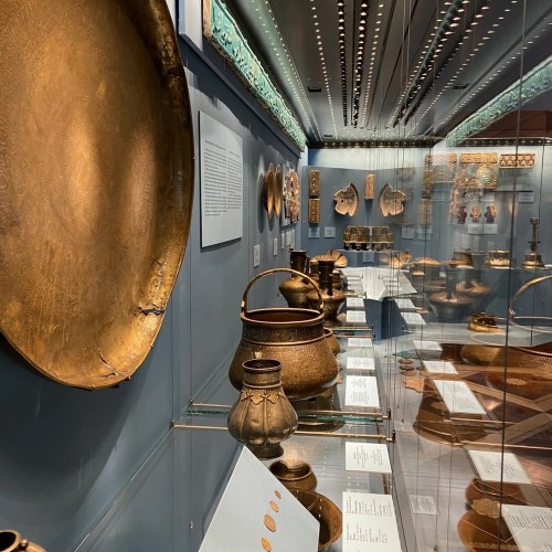 Скрытые сокровища Эрмитажа: экскурсия в Золотую кладовую (без очереди)