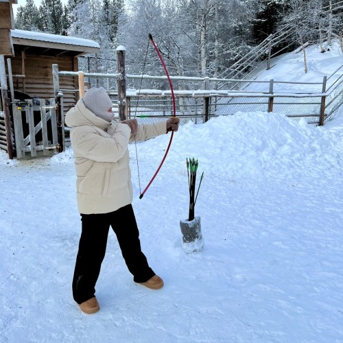 Индивидуальный джип-выезд по Кольскому с поисками китов, знакомством с саамами и катанием на оленях