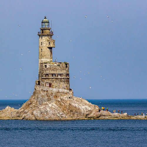 Почувствуй край земли: магия дальних островов Кунашир и Шикотан в мини-группе