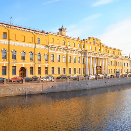 Два Петербурга: блеск и нищета Северной столицы