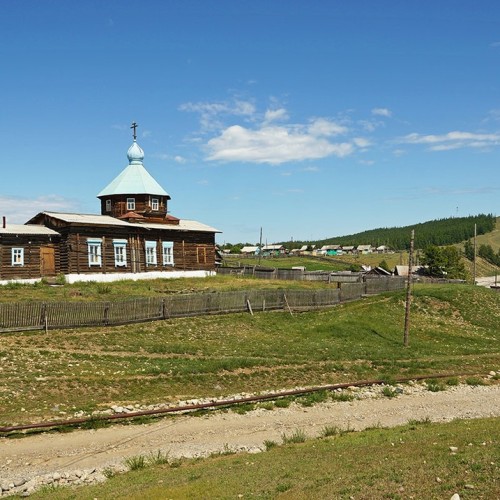 Активное путешествие на север Байкала с комфортом: прогулка на катере, рыбалка и природа