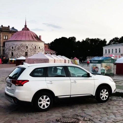 Из Петербурга в Выборг: поездка с краеведом