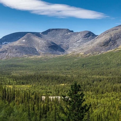 На Кольский полуостров через Карелию: автобусный тур по знаковым локациям (из Санкт-Петербурга)