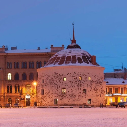 Из Петербурга в Выборг: поездка с краеведом