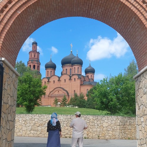 Из Уфы — к монастырю «Святые кустики», парку «Красный ключ» и экоусадьбе Ивановых
