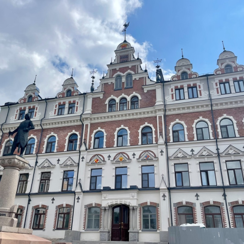 Весь Выборг за один день — на «Ласточке» из Санкт-Петербурга