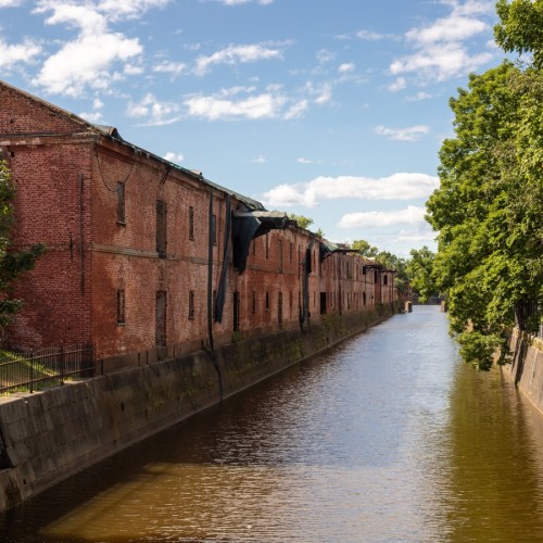 Экскурсия 3 в 1: Кронштадт + батарея Демидов + заказник Западный Котлин