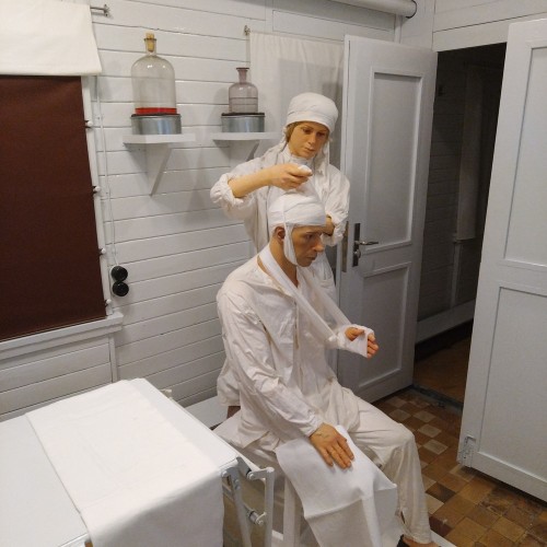 Живая сталь в Музее железных дорог в Петербурге (билеты включены)