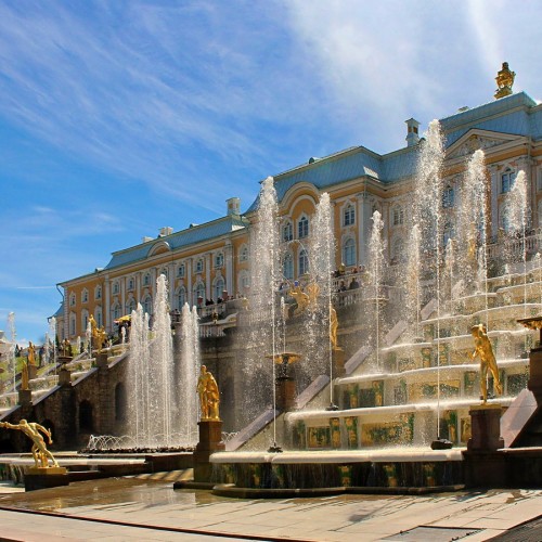 Из Петербурга в Петергоф на весь день в формате «Всё включено» с трансфером и билетами