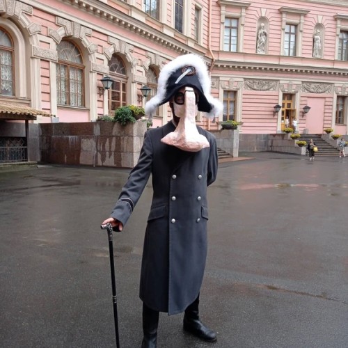 Индивидуальная театрализованная прогулка по Петербургу с гоголевским Носом