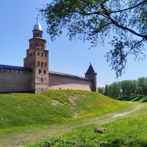 Великий Новгород: прогулка вдоль Кремлёвской стены