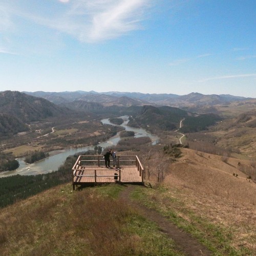 Треккинг по хребту над долиной Катуни